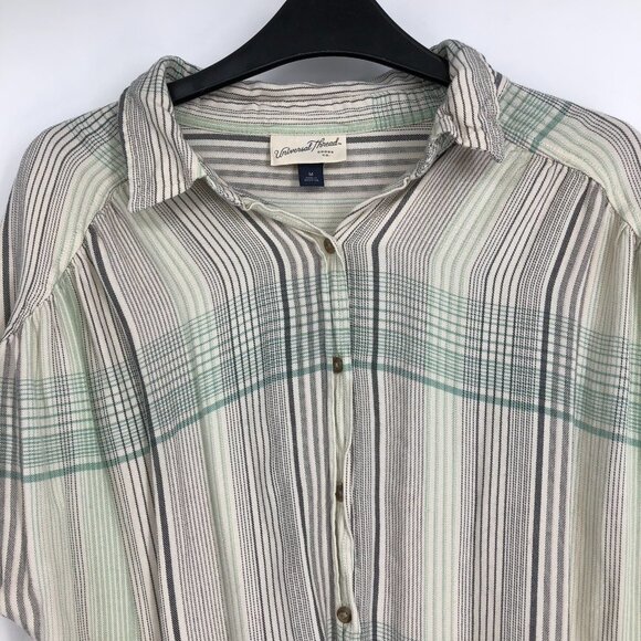 Universal Thread Goods Light Green Short Sleeve Plaid Button up Shirt M - Picture 5 of 15
